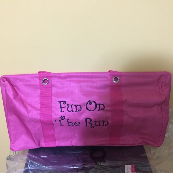 thirty-one Handbags - NEW Thirty One Large Utility Tote